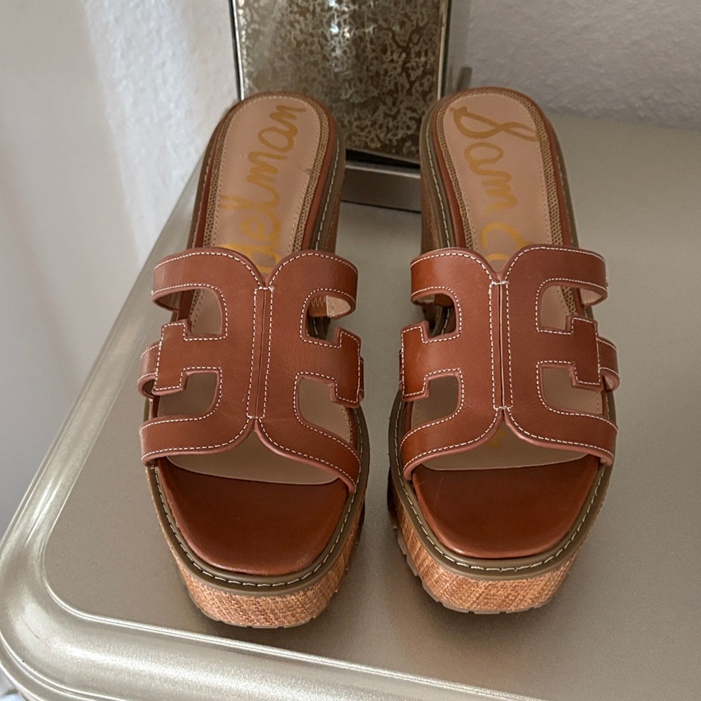 NWOT Sam Edelman Tan Platform Sandals Size 10.5